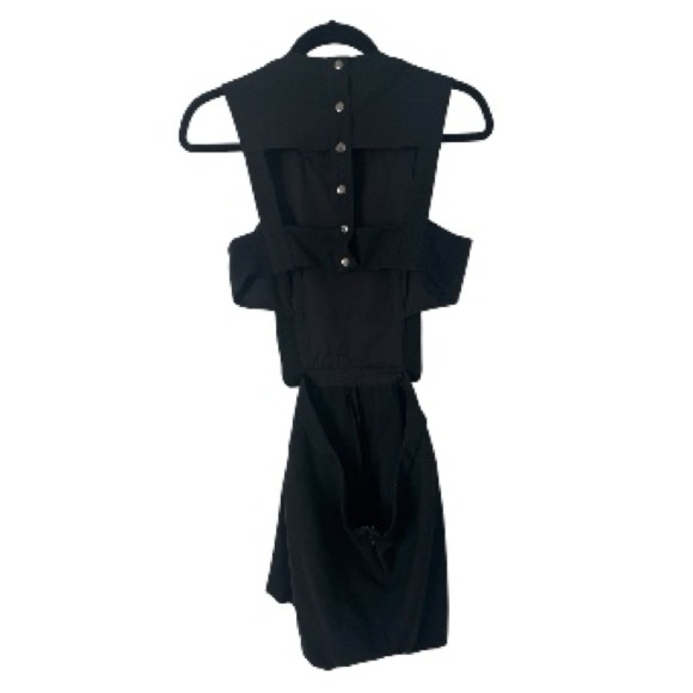BCBGMaxAzria Leni Bib Front Romper - Picture 3 of 4